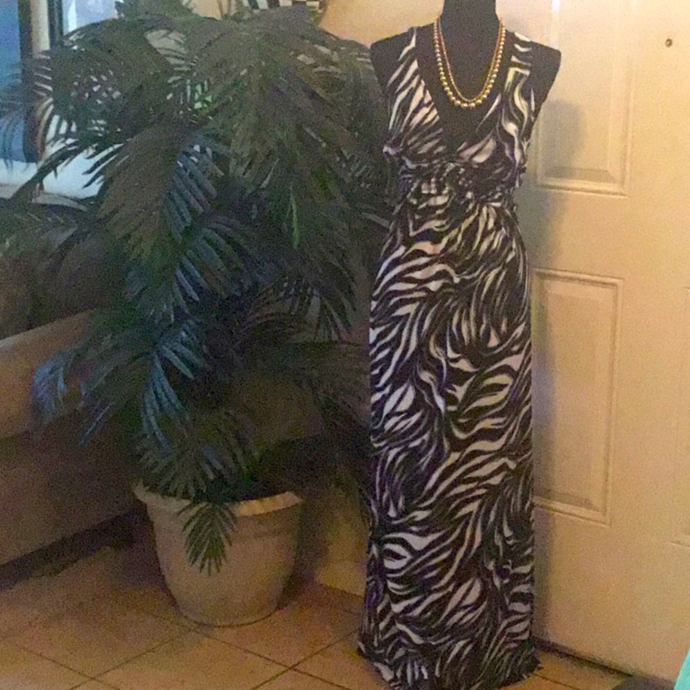 EPILOGUE” designer original Maxi sun dress”🌹(1X)🌹